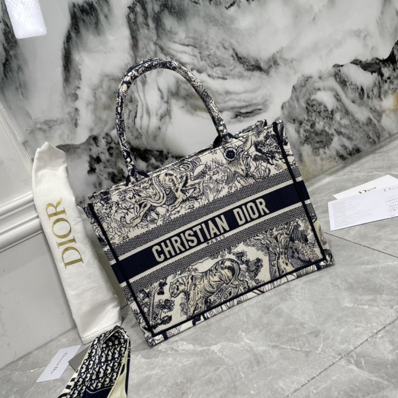 Dior Shopping Bags